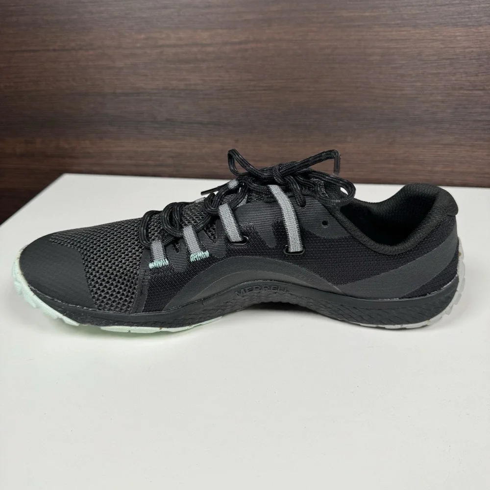 Merrell Women's Trail Glove 6 J135384 Sneakers Black Vibram Size 11 - New